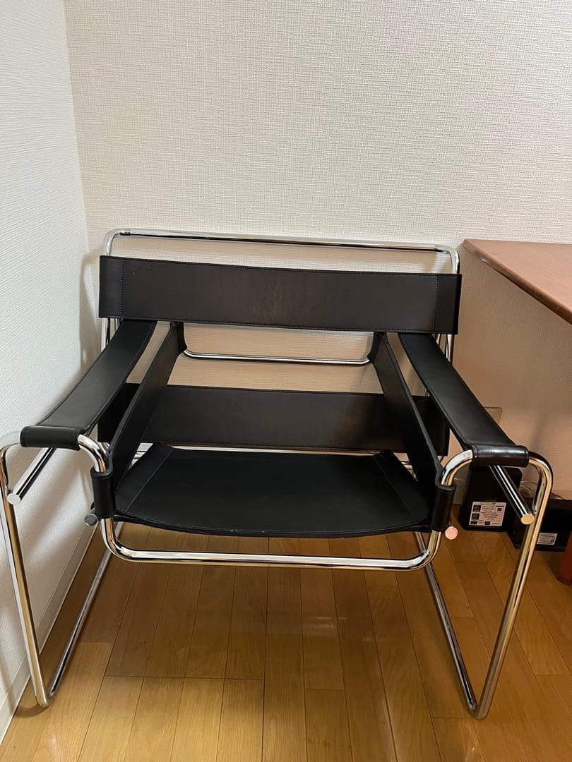 Gavina社刻印付き　ワシリーチェア