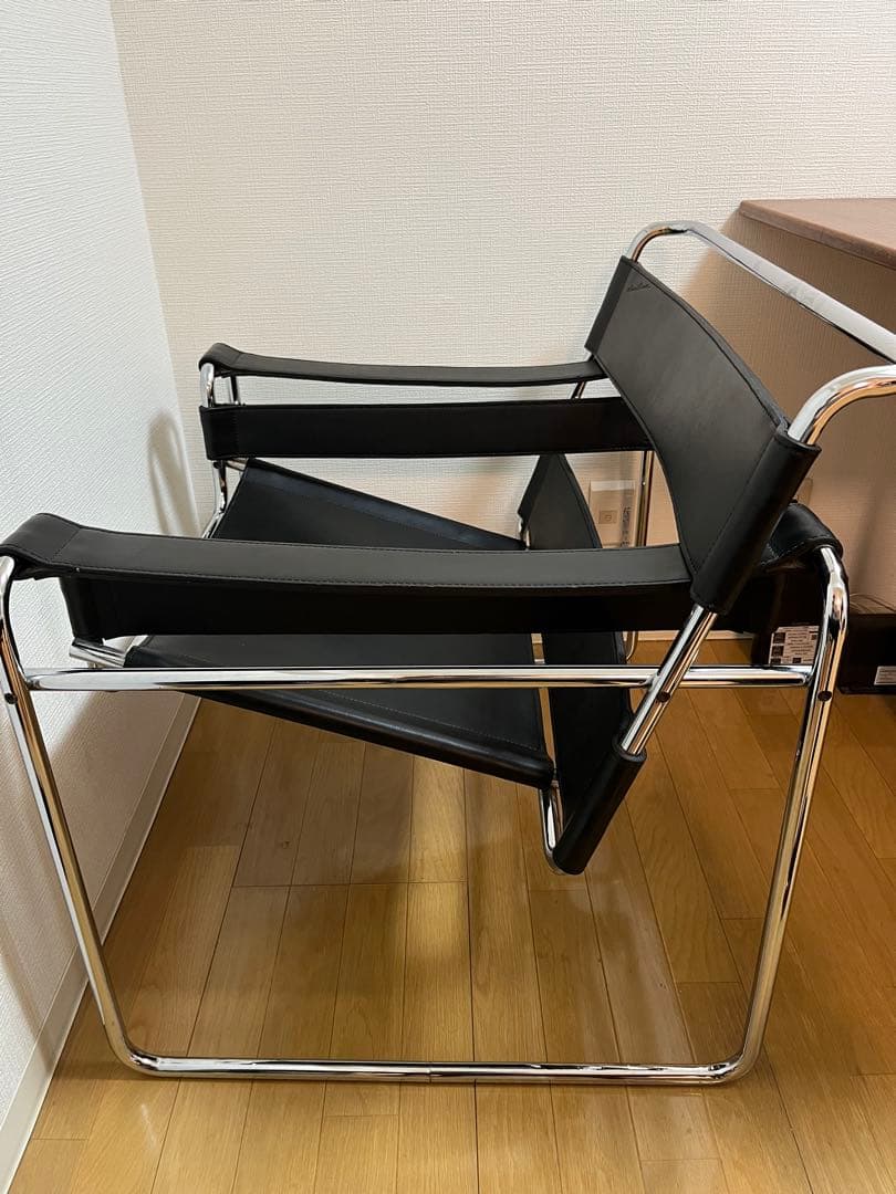 Gavina社刻印付き　ワシリーチェア