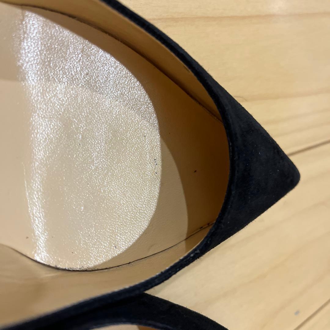 Christian Louboutin 黒 スエード パンプス