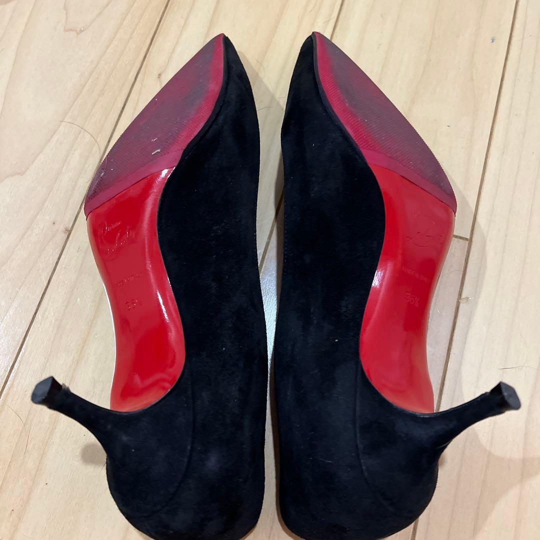 Christian Louboutin 黒 スエード パンプス