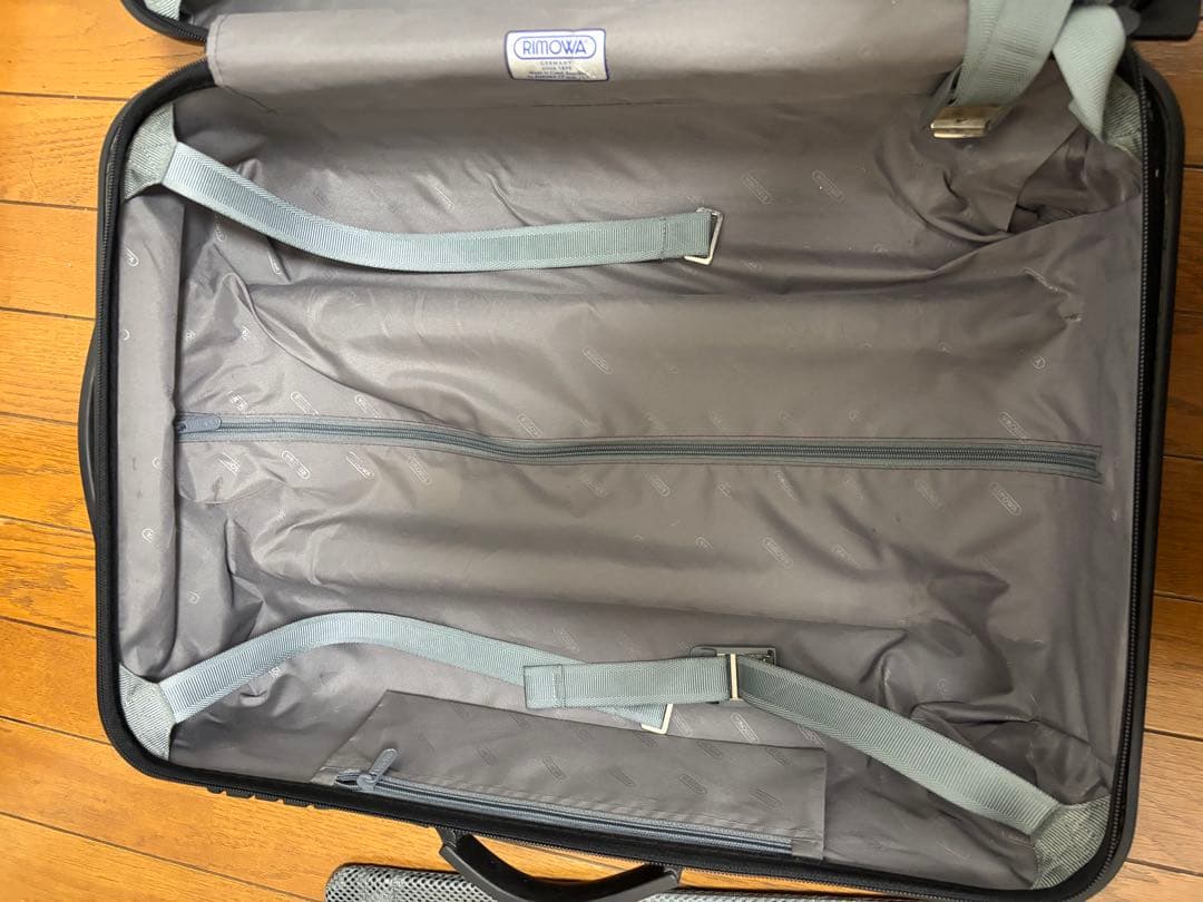 美品!RIMOWA サルサ 2輪ブラック TSA 機内持込 黒