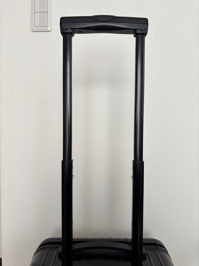 美品!RIMOWA サルサ 2輪ブラック TSA 機内持込 黒