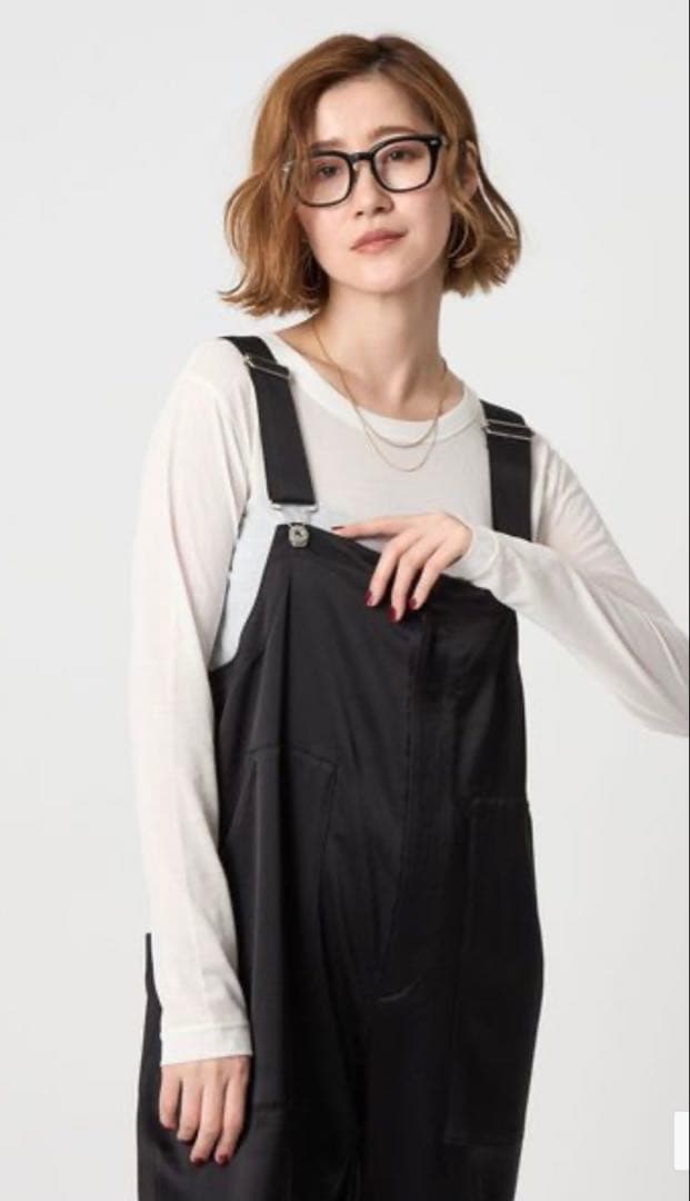 Conte 黒サテンサロペット・オーバーオール