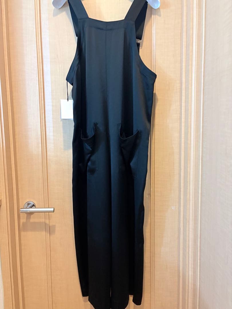 Conte 黒サテンサロペット・オーバーオール