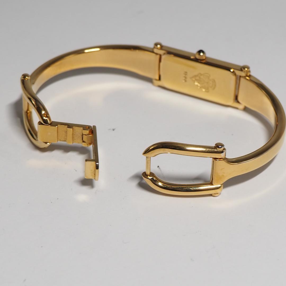 美品 グッチ GUCCI 1500 スクエア バングルウォッチ 腕時計 H598