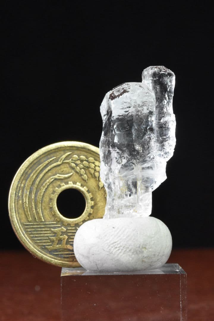 パキスタン ナガール産 エッチングアクアマリン