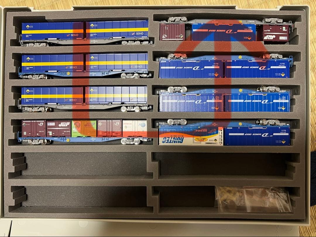 Nゲージ　西濃運輸　カンガルーライナーSS60再現編成セット(全車TOMIX)