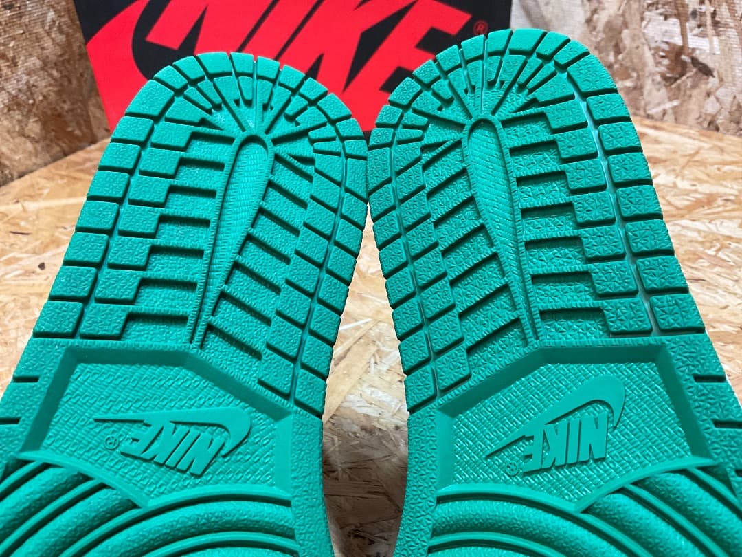 箱付 ナイキ 555088 030 エアジョーダン1 レトロ ハイ OG 9.5