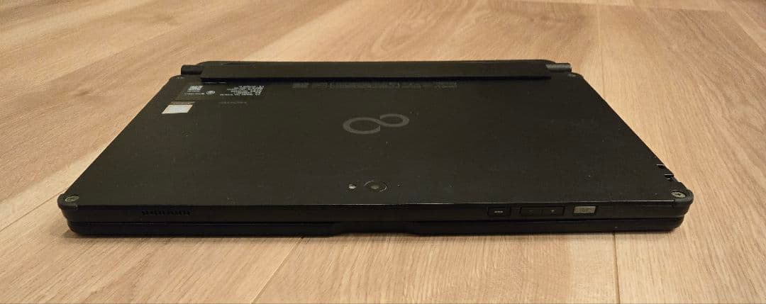 【特価・お絵描きタブレット】ARROWS Tab 専用タッチペン＆キーボード付属