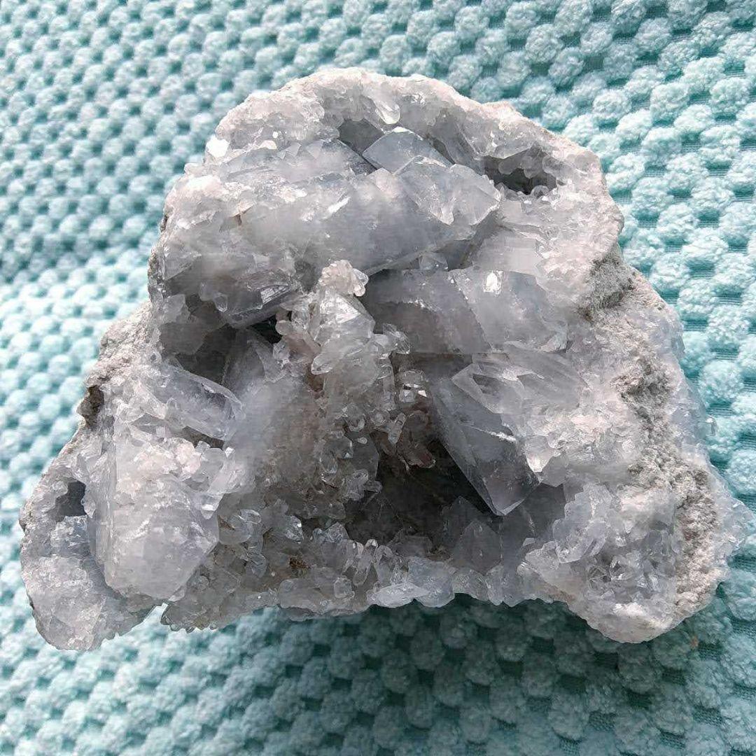 高品質 750g セレスタイト 天青石 セレスタイン 原石 クラスター ジオード