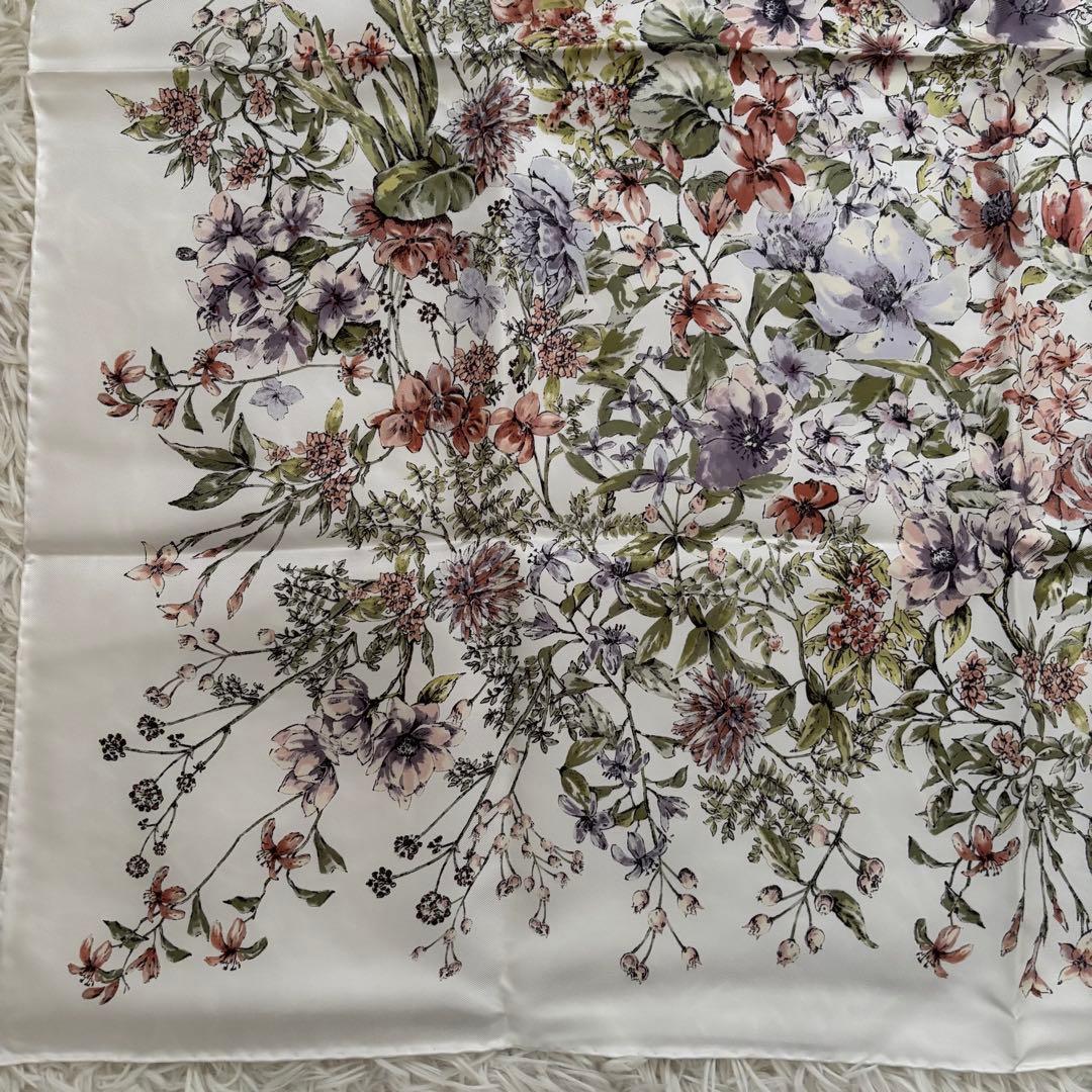 【極美品】クリスチャンディオール シルク100% 大判スカーフ 花柄 イタリア製