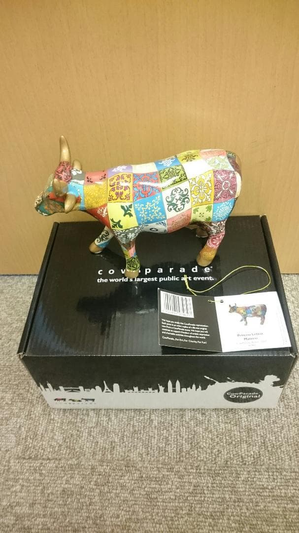 6 CowParade【カウパレード】牛置物 Princess Leticia