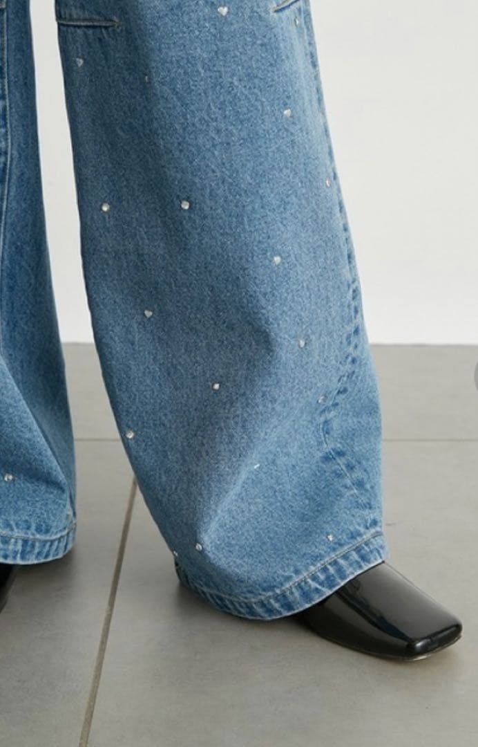 リリーブラウン　ハートビジューワイドデニムパンツ