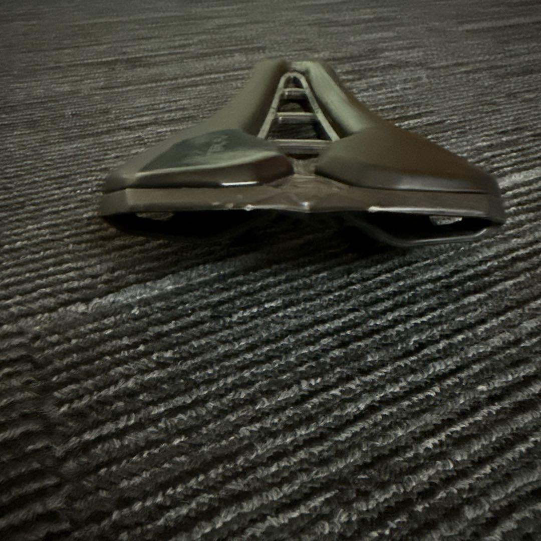 Pro ( プロ ) サドル STEALTH TEAM カーボン