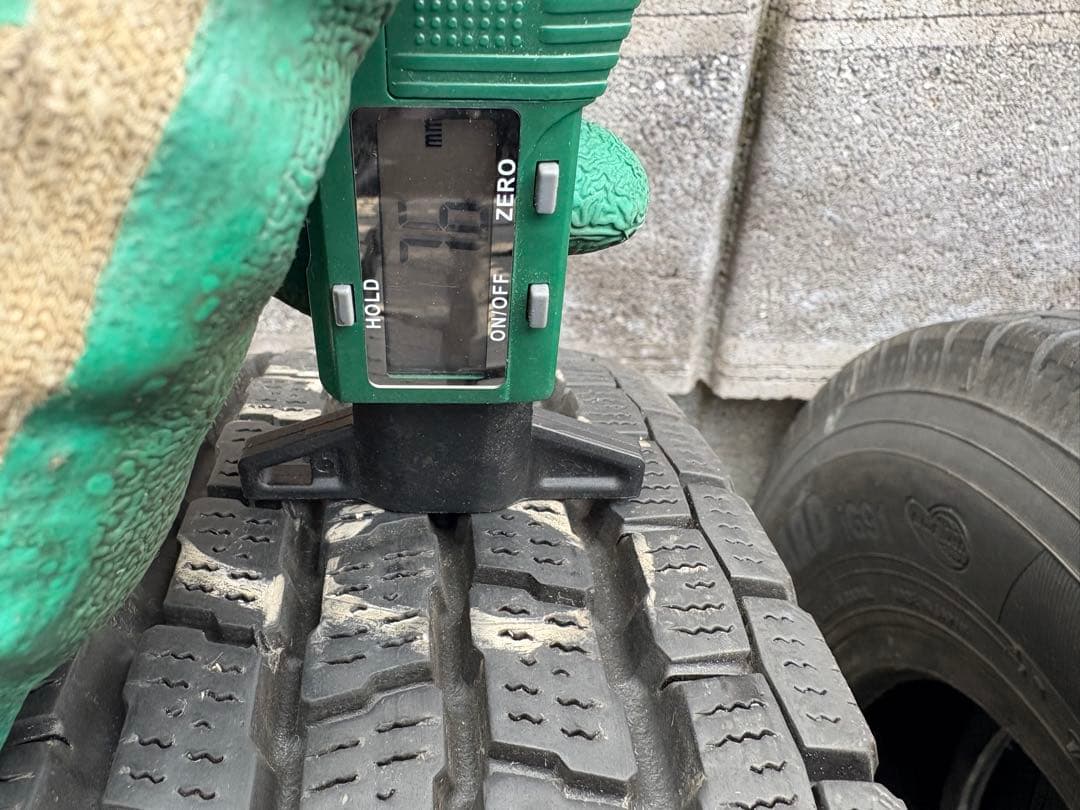 タイヤ・ホイール 145/80r12 80/78N LT YOKOHAMA ig91