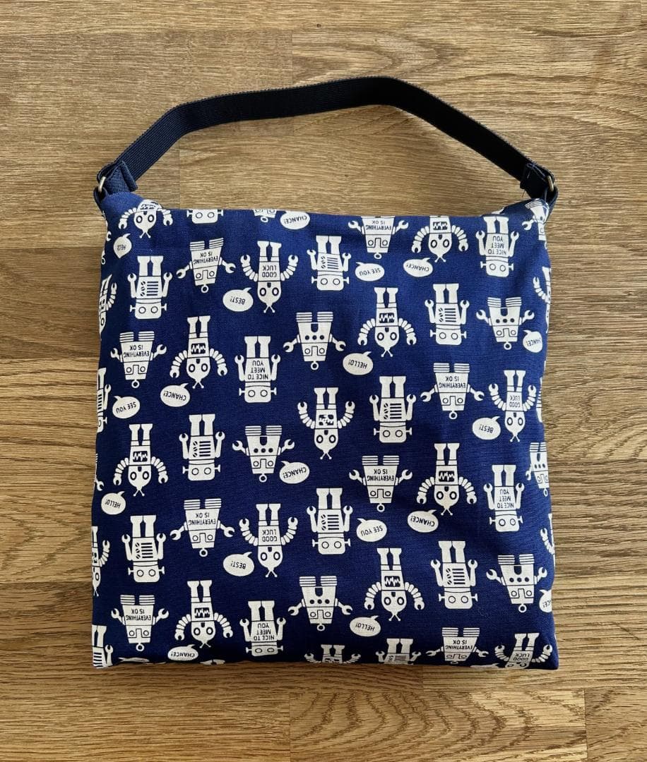 【オーダー品】　座布団カバー　ロボット　ネイビー　星　スター