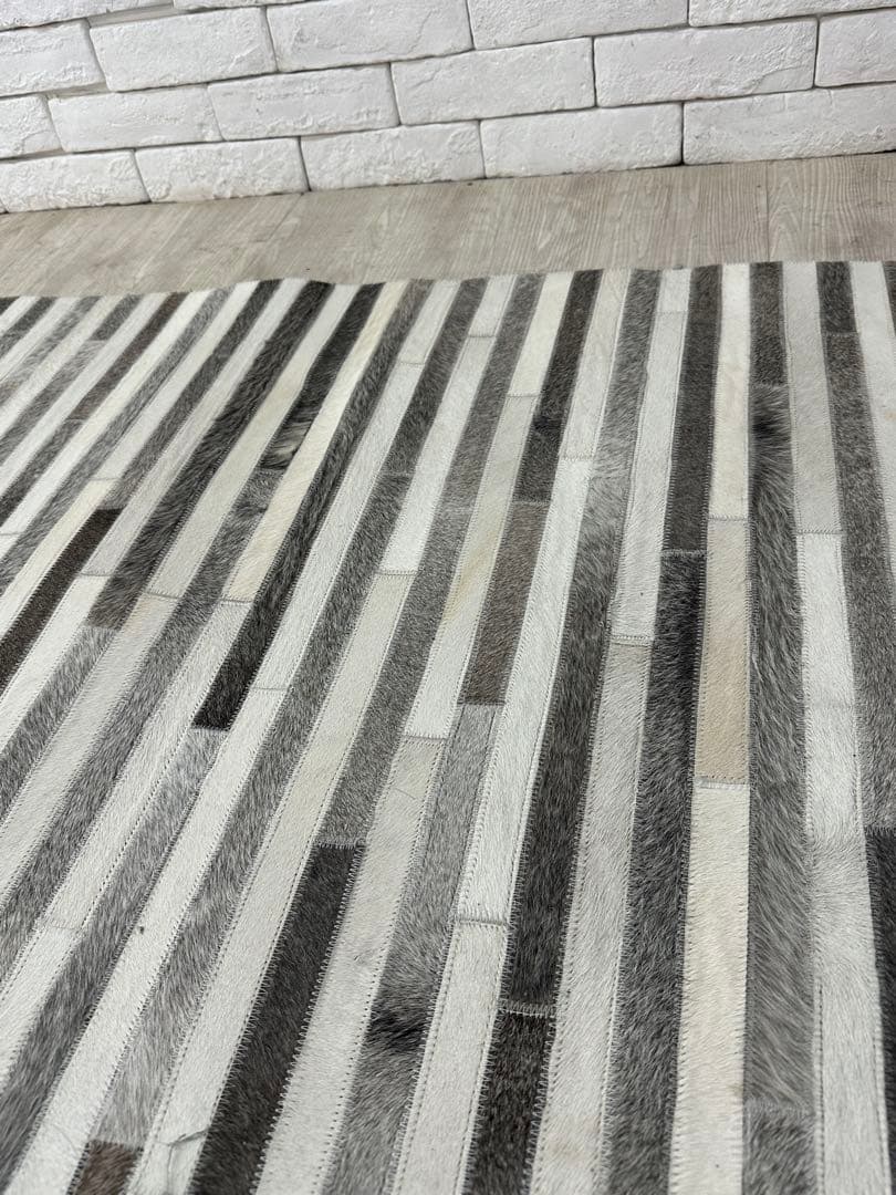 【東京都内23区配送無料】定価12万　カーペット　絨毯　ラグ　牛革　パッチワーク