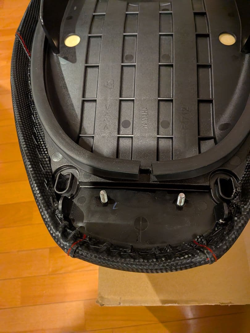 BURIALシグナスX3型シート