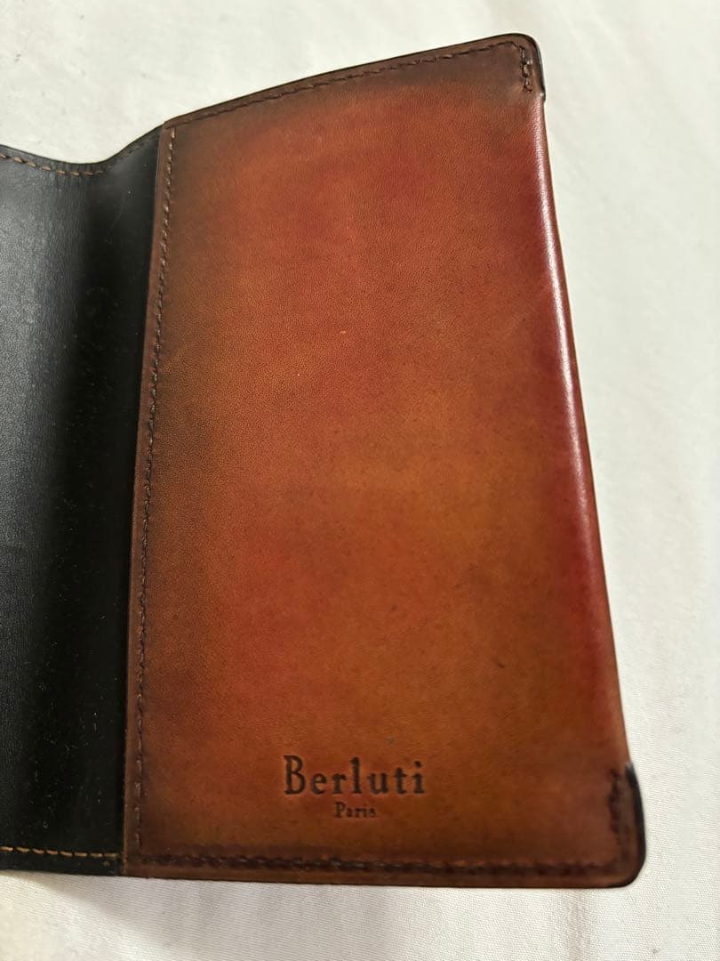 ベルルッティ パスポートケース