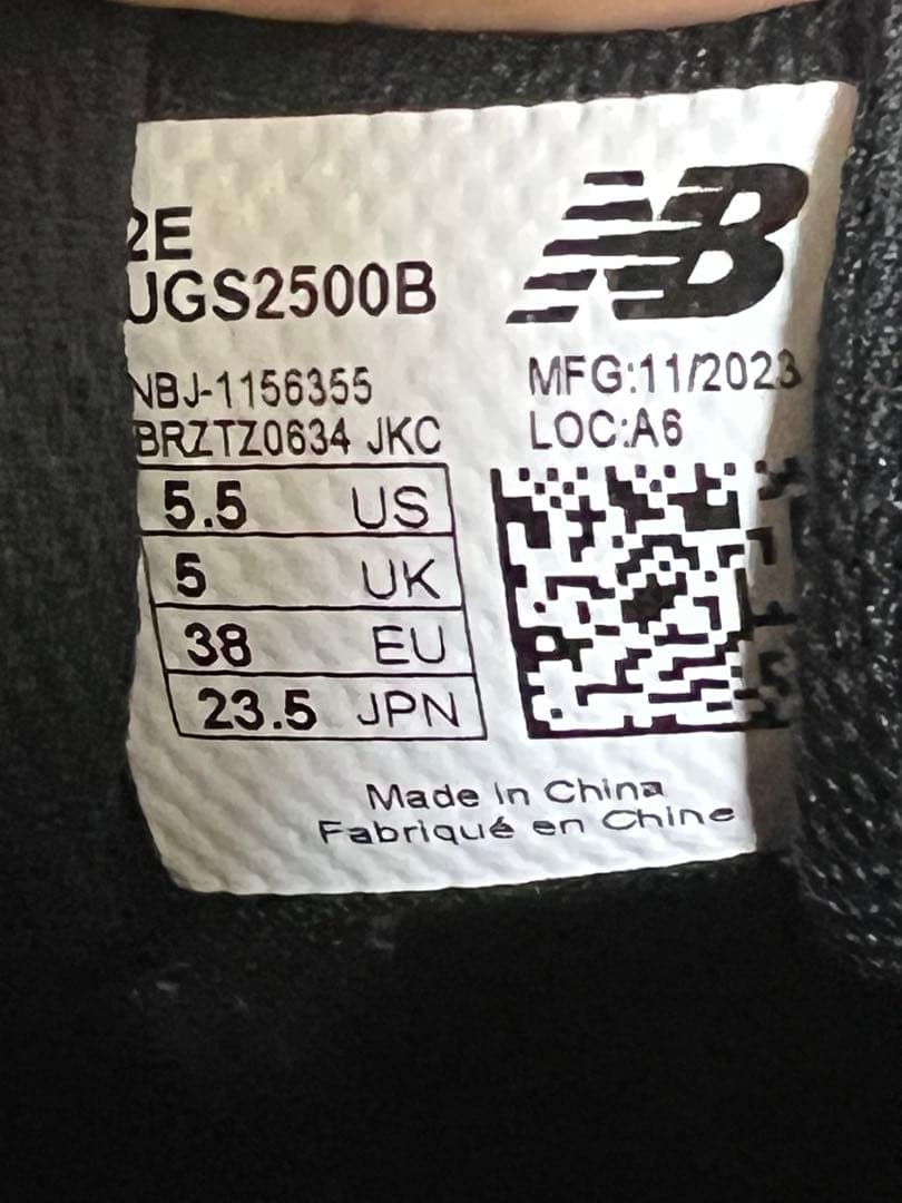 ニューバランス ゴルフシューズ 女性用 23.5cm