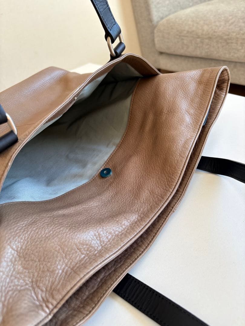 マーガレットハウエル レザートートバッグ A4 肩掛け未使用級