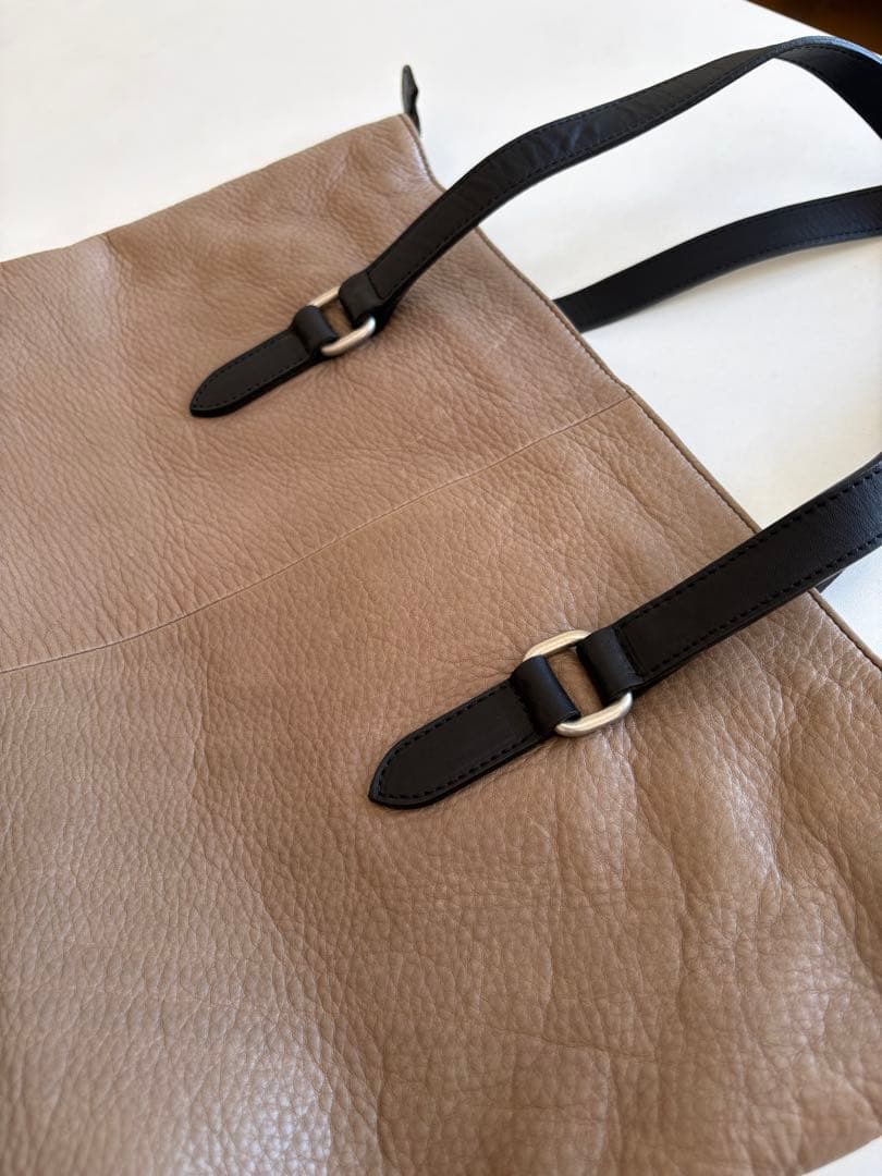 マーガレットハウエル レザートートバッグ A4 肩掛け未使用級