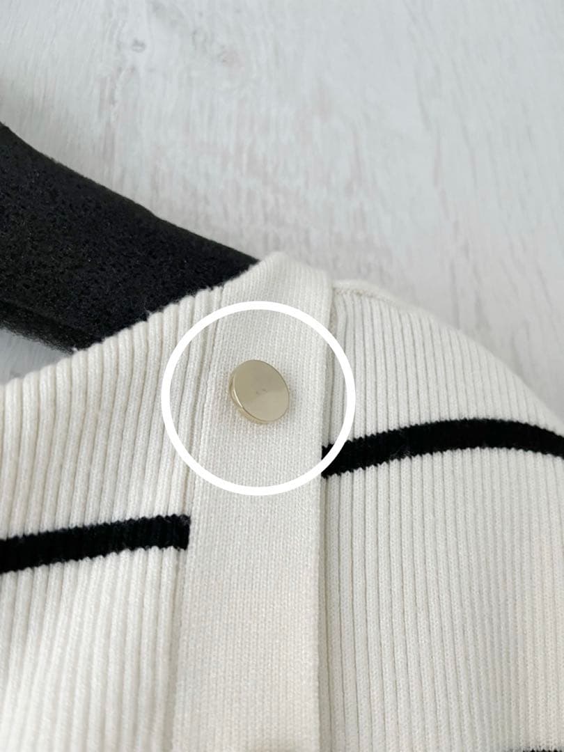 noble ノーブル　ショルダーボタンタイトリブニット