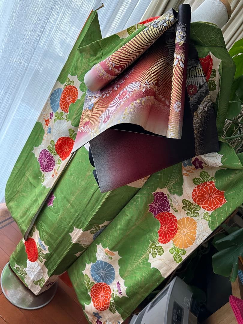 ここさぶた 振袖と長襦袢2点セット グリーン×カスタードクリーム 古典柄