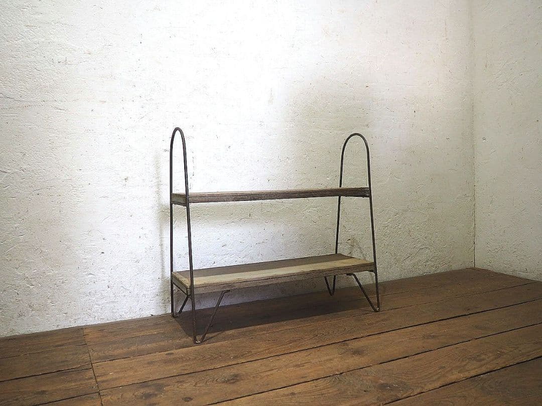 1402 ヴィンテージ　シャビーシックなアイアンラック　飾り棚　陳列棚　レトロ