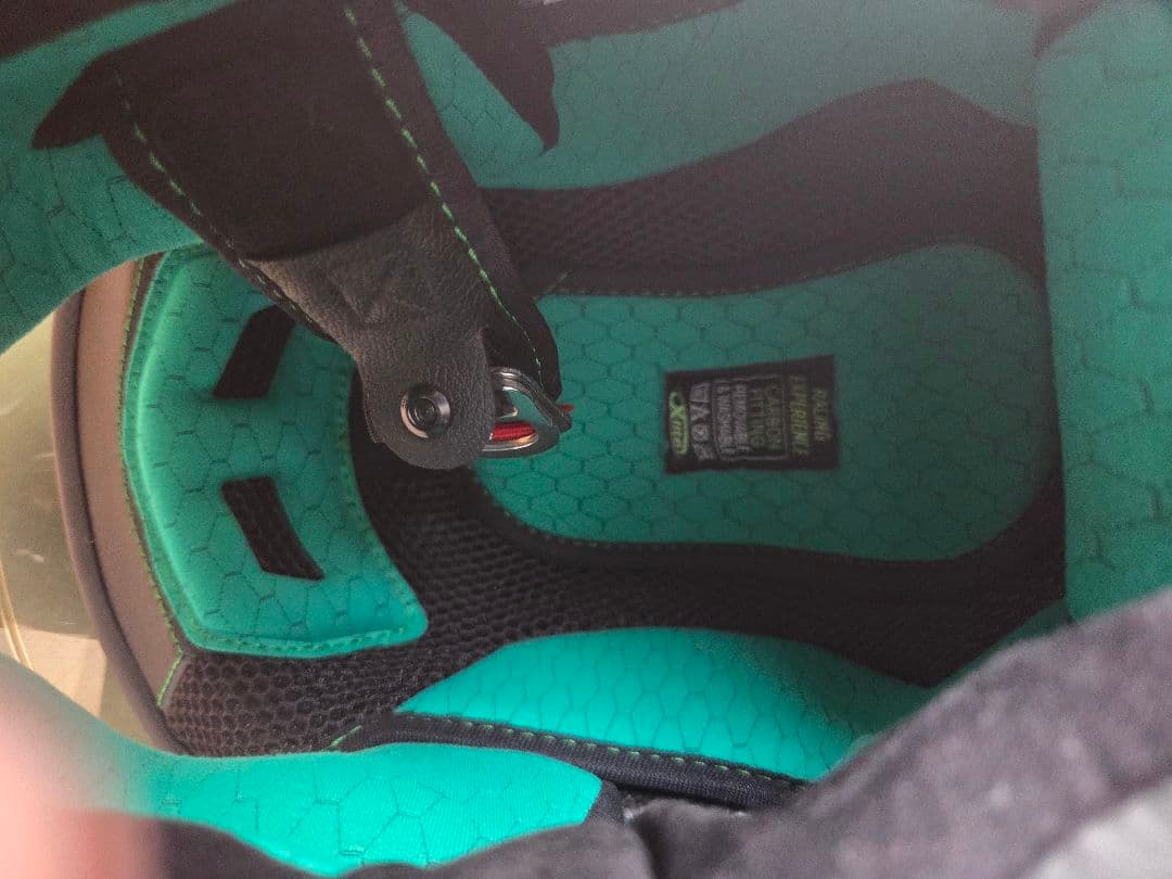 エ*キ様 X-lite エックスライト　X-803RS ヘルメット XLサイズ