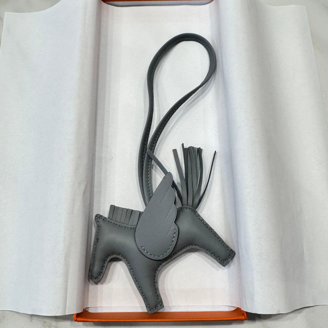HERMES エルメス ペガサスチャーム PM ソーグリパンタン K刻印 新品