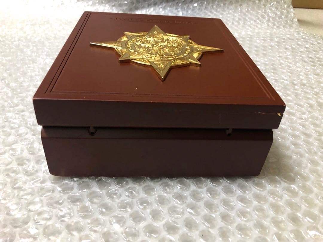 限定 貴重 Disneyカルフォルニア ディズニーランド コンパス ピンバッジ