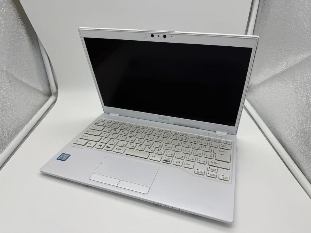 美品 Fujitsu 第8世代i7 8GB SSD256GB　Office付き