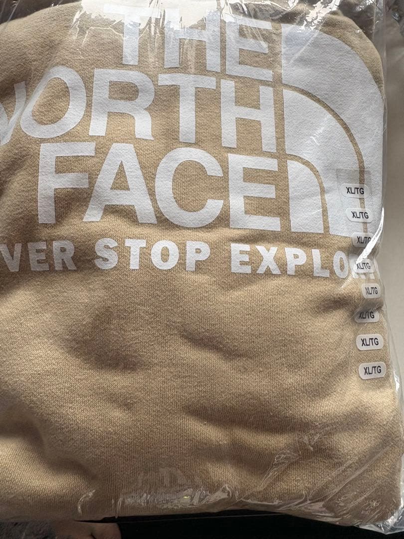 新品未使用　ノースフェイス　パーカー　USサイズXL 日本サイズ3L