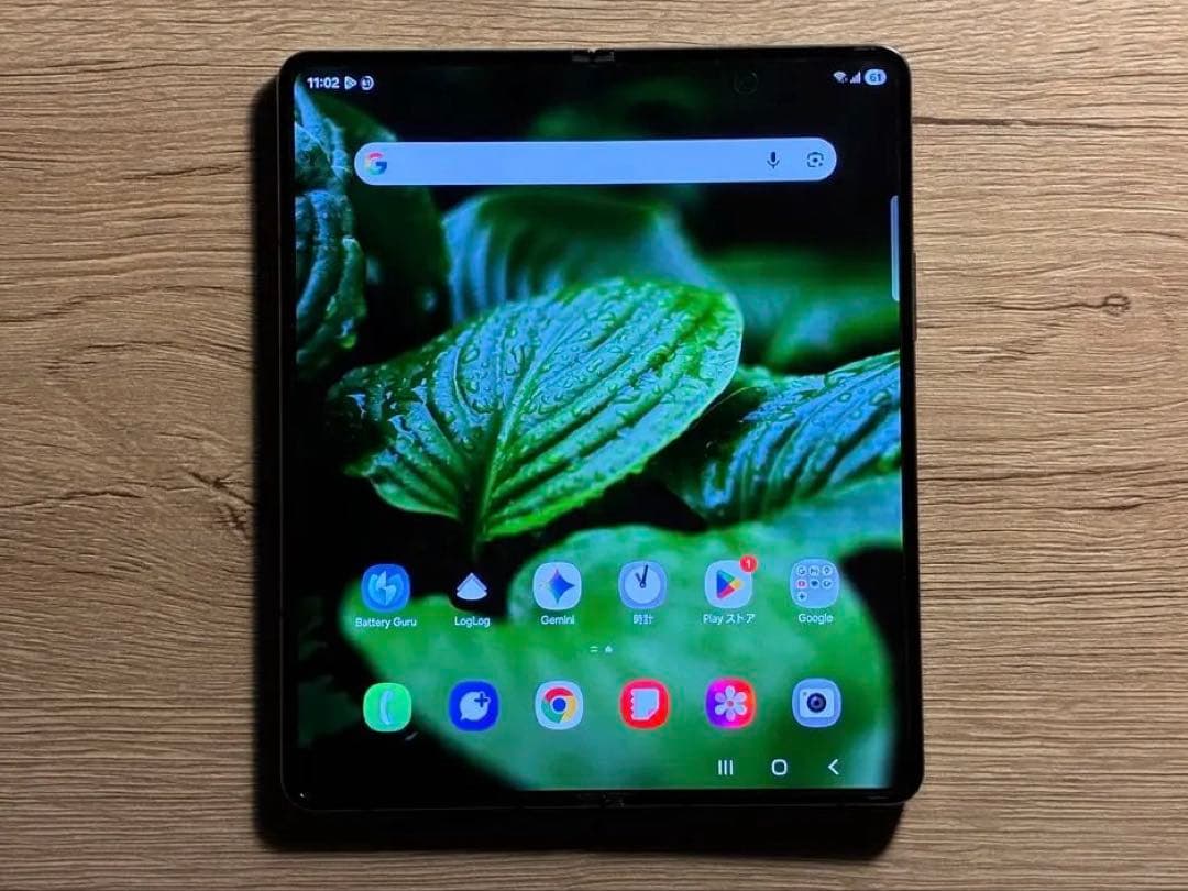 Samsung Galaxy Z Fold 4 本体