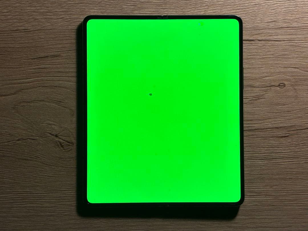 Samsung Galaxy Z Fold 4 本体