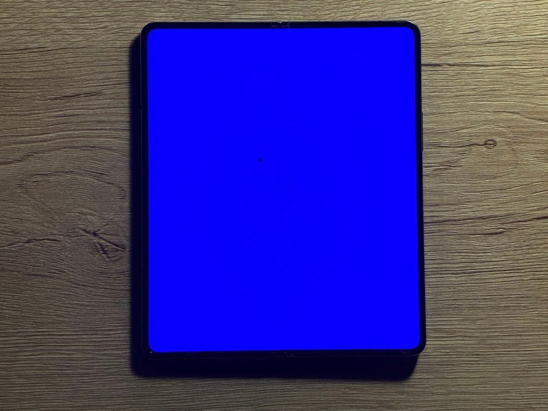 Samsung Galaxy Z Fold 4 本体