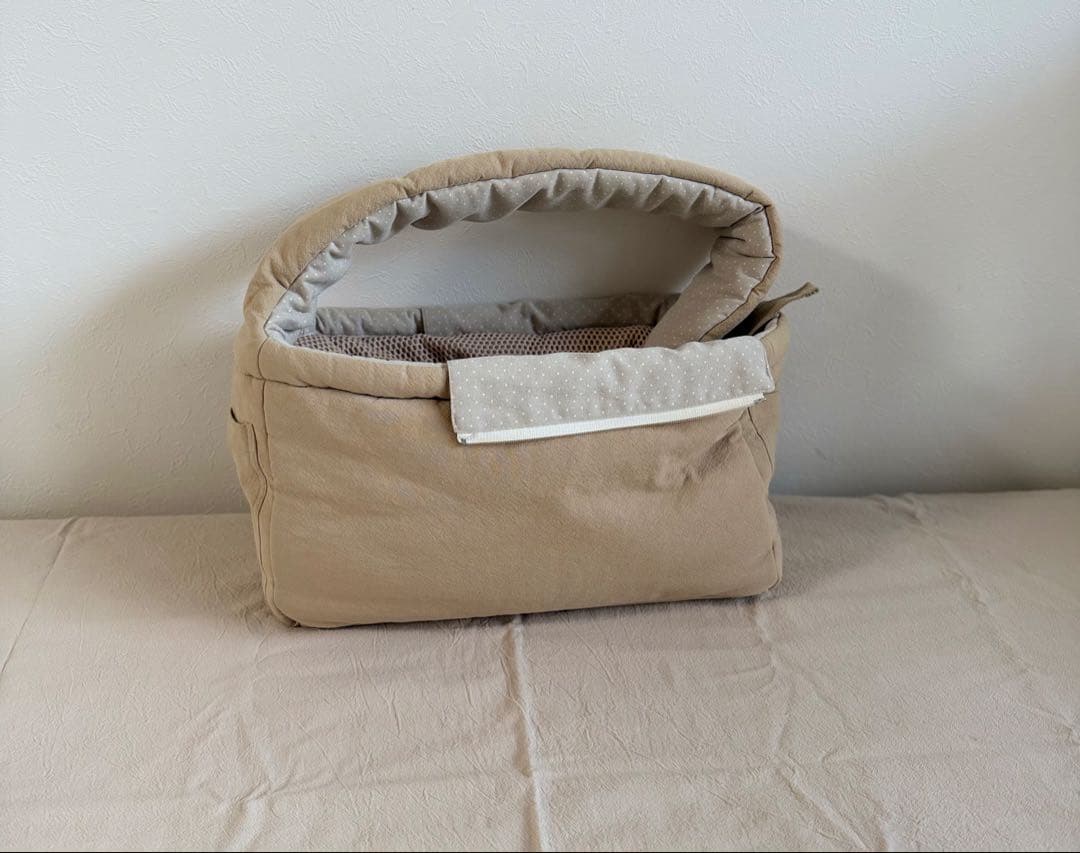 【美品】hubsch グルムスリングバッグ 韓国 キャリーバッグ　ペット　犬 猫