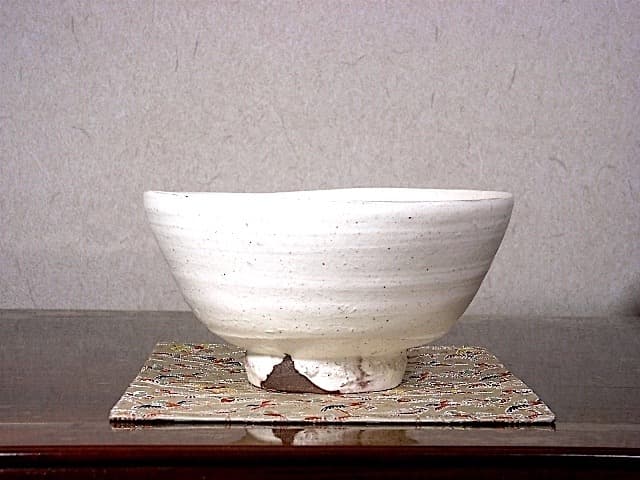 茨城・城里　松尾桃陽作　粉引　茶碗　無傷　共箱　保証。