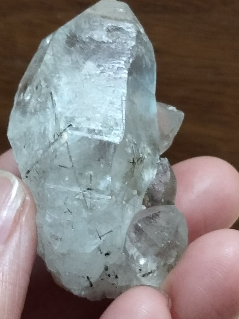 国産鉱物　山梨県　水晶クラスター　塩山竹森山　天然水晶　　トルマリン入り水晶99