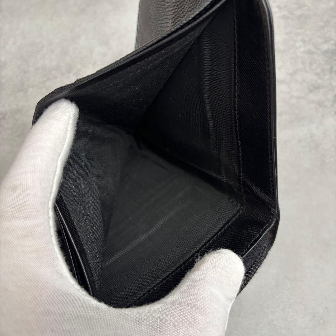 値下げ済み PRADA コンパクトウォレット サフィアーノレザー ブラック