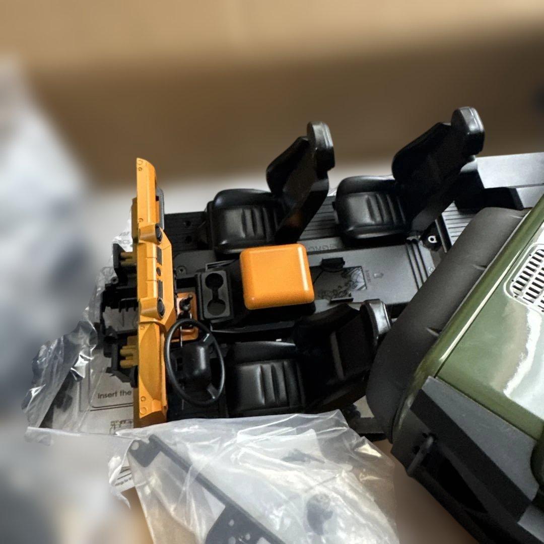 トラクサスtrx4 ブロンコ　ディフェンダーボディ 11/14〜18まで