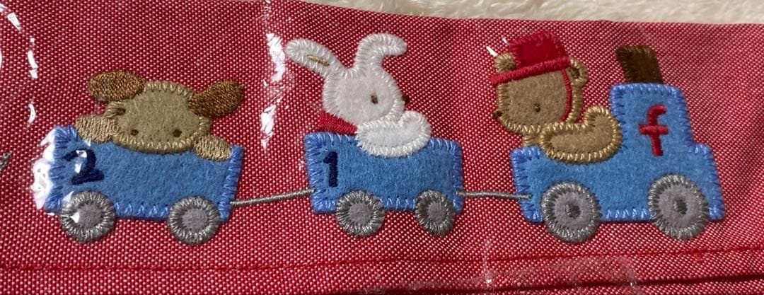 ☆新品未開封☆ファミリア ティッシュBOXカバー 赤デニム