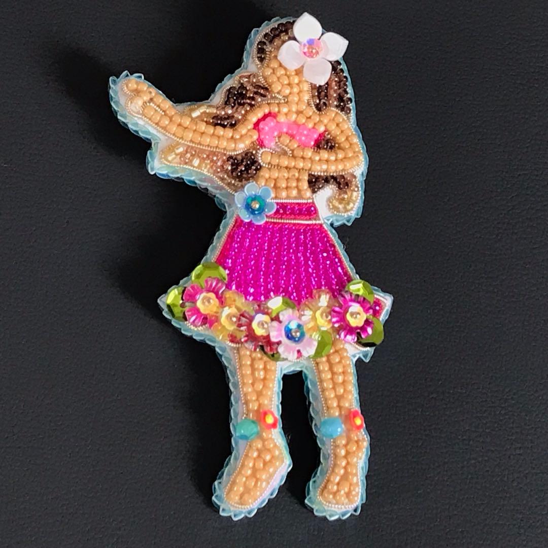 さっちゃん様、オーダー品です　ビーズ刺繍ブローチ9点　ハンドメイド