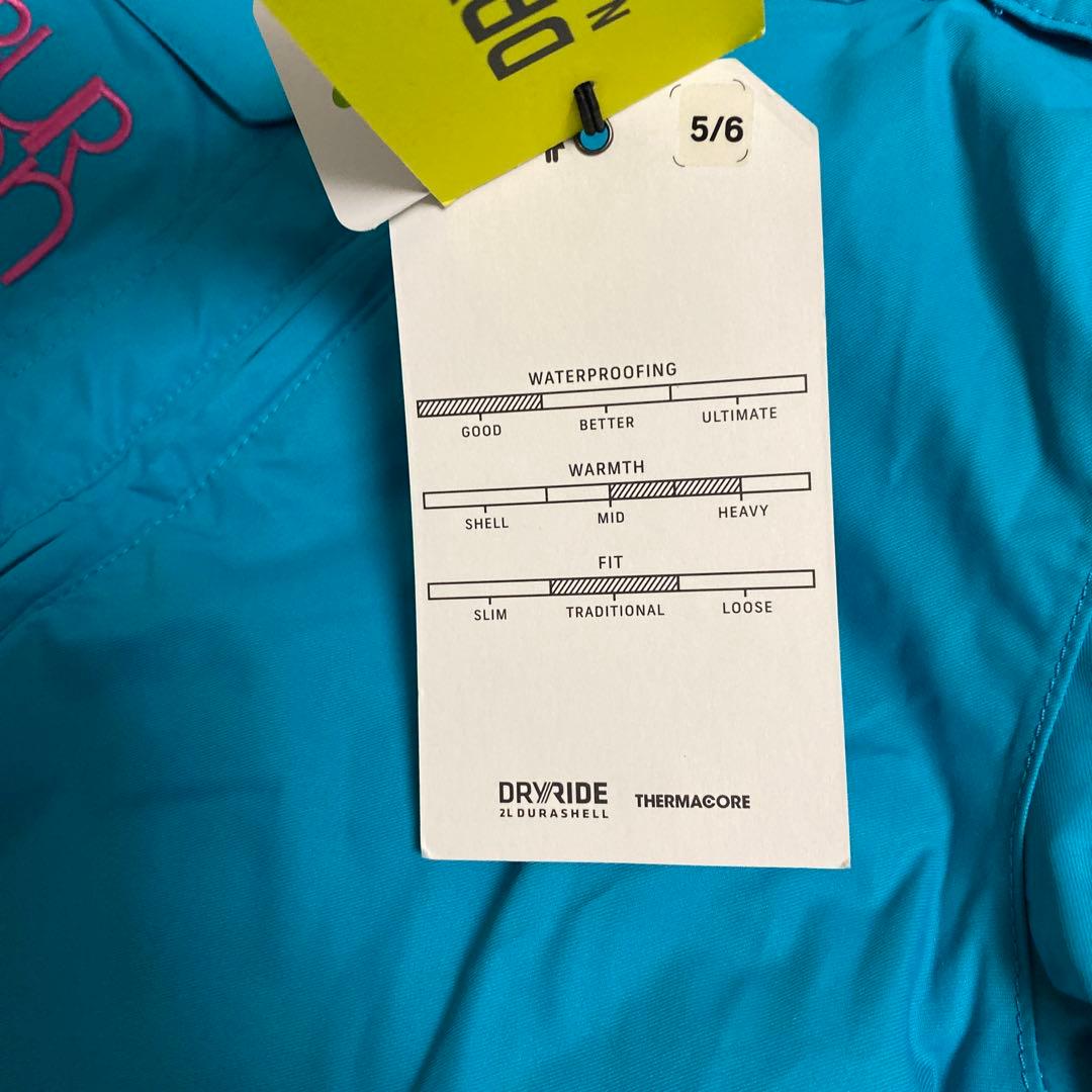 新品未使用　バートン　スノボウェア　ジャンプスーツ　つなぎ120ぐらい　ガールズ