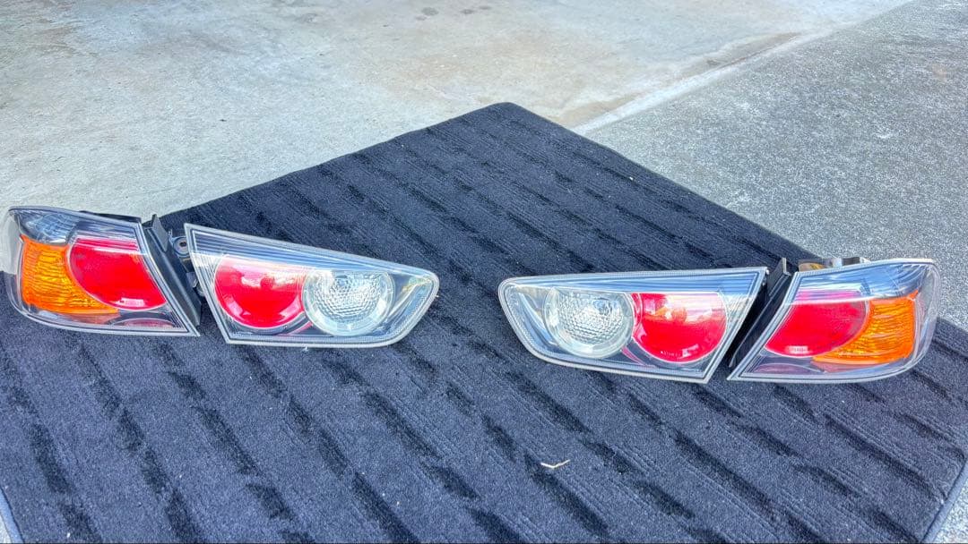 り　さん専用　ギャランフォルティス　テールライト ウインカー　一台分左右セット