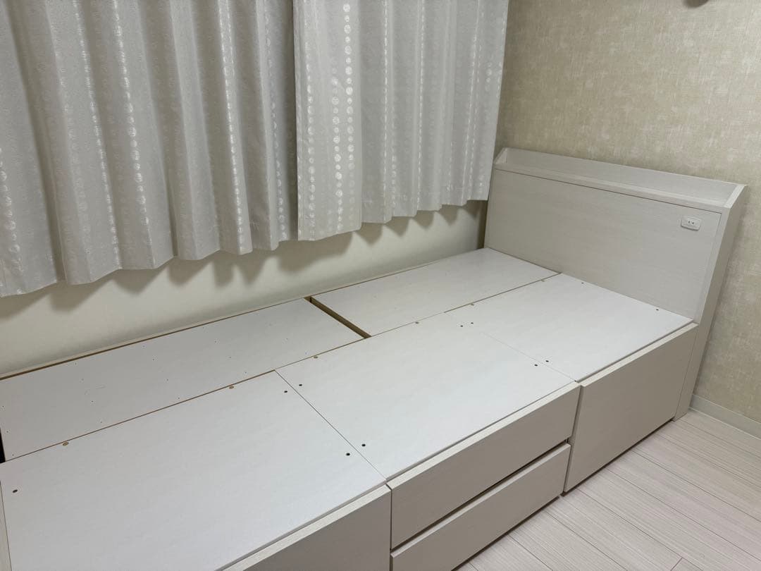 シングルベッドフレーム ホワイト 引き出し収納付き