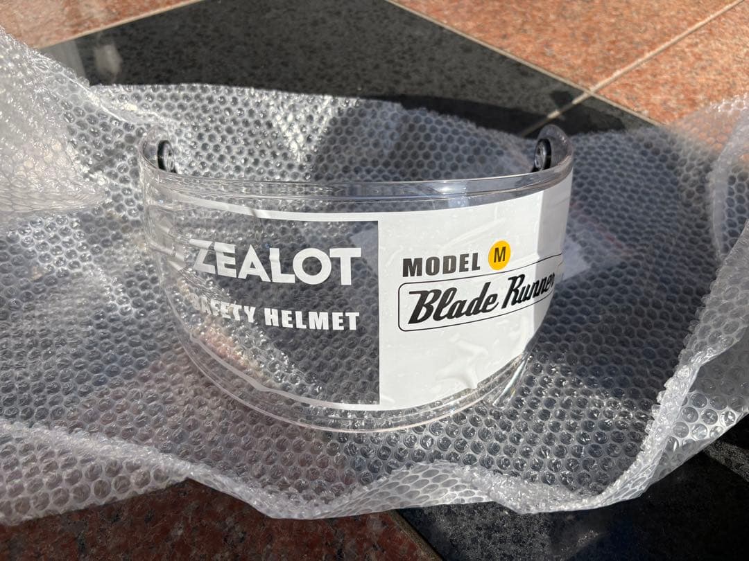 ZEALOT ジーロットブレードランナー　Mサイズ　スモークシールド