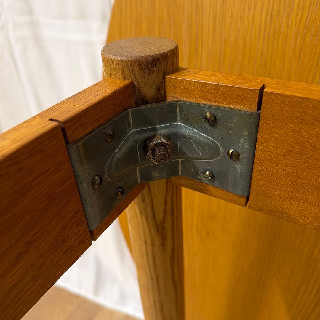 Jorgen Baekmar C44 ラウンドダイニングテーブル　FDBモブラー