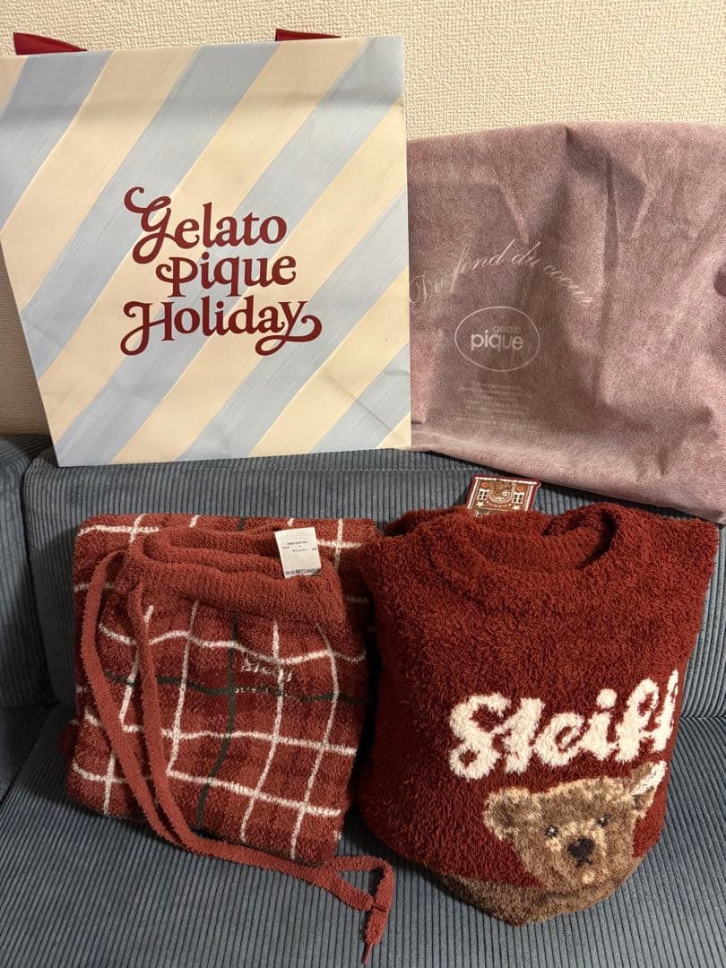 ジェラートピケ　ホリデーマーケット限定　2025 シュタイフ　赤　セットアップ